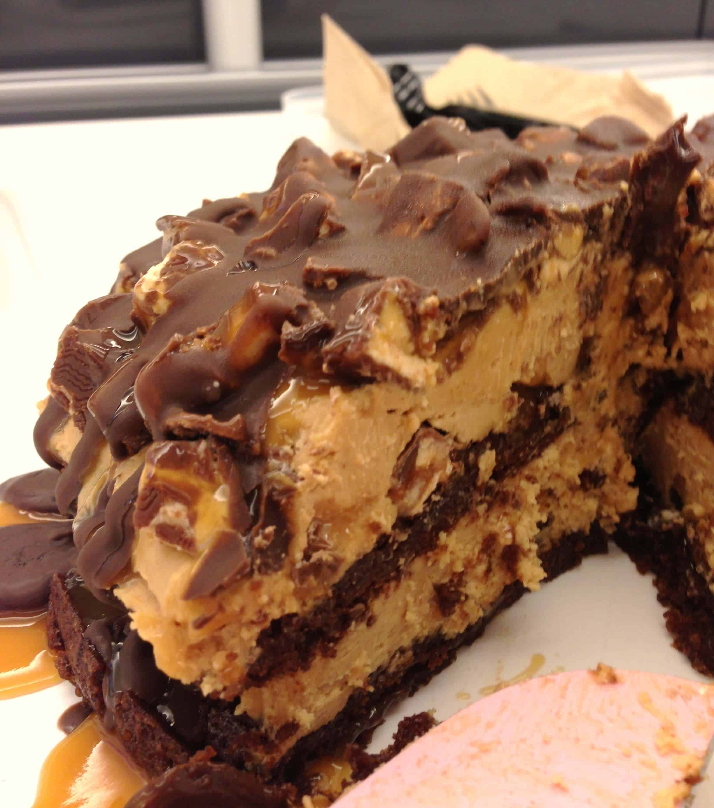 Snickers Ice Cream Cake With Brownie Layers Chelsweets 