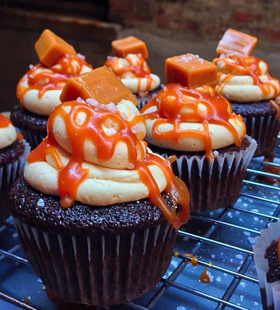 Chocolate Salted Caramel Cupcakes Chelsweets