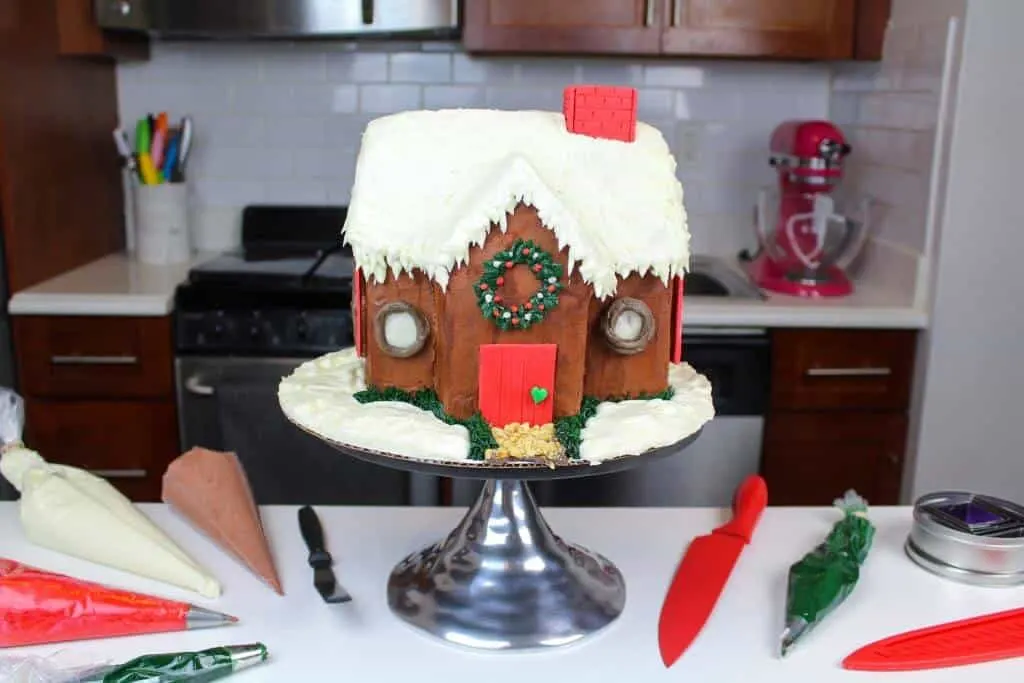 image of gingerbread house cake make by chelsweets