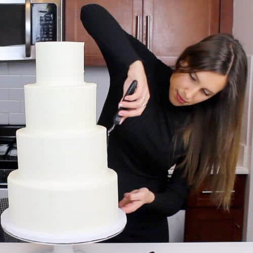 Making Your Own Wedding Cake - Is it a Good Idea??
