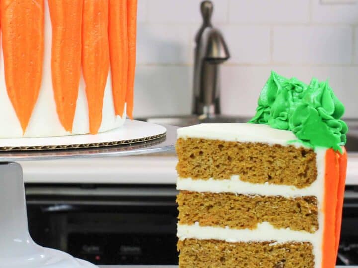 Carrot Ginger Cake with White Chocolate Cream Cheese Frosting -  SheCooks.Design
