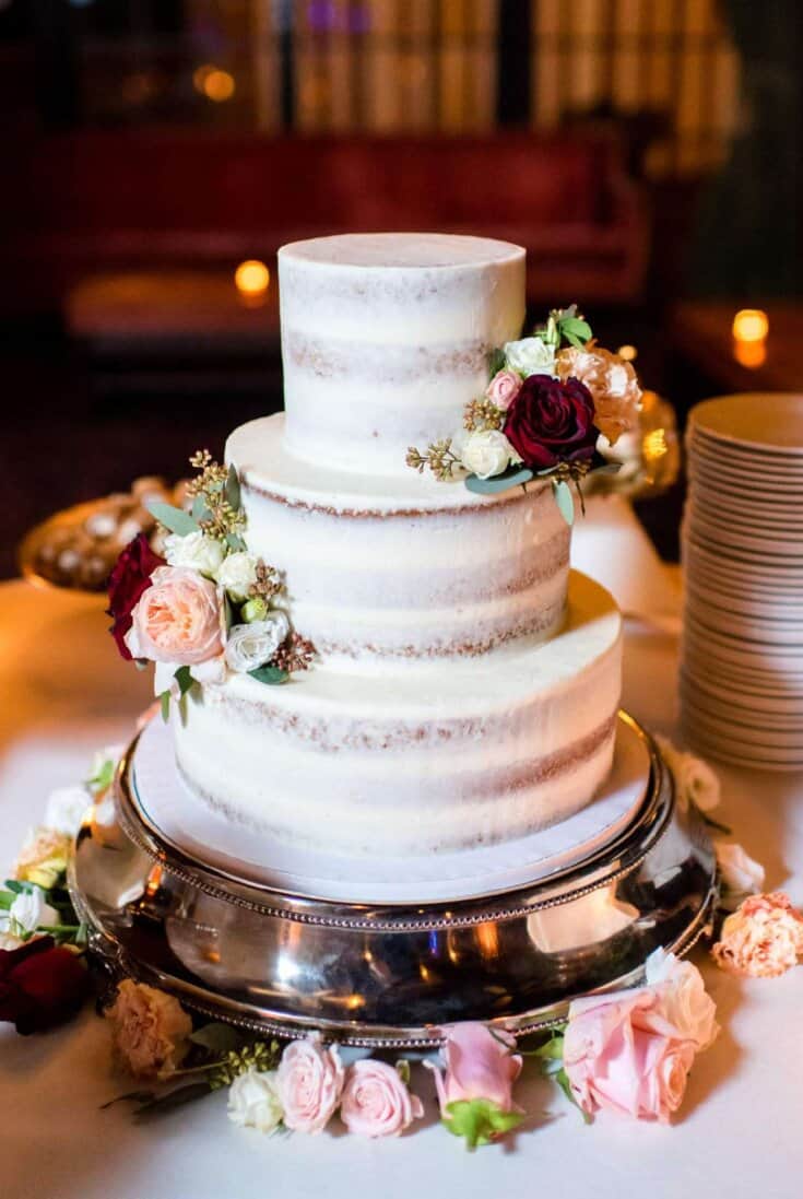 how-to-put-fresh-flowers-to-a-cake-chelsweets