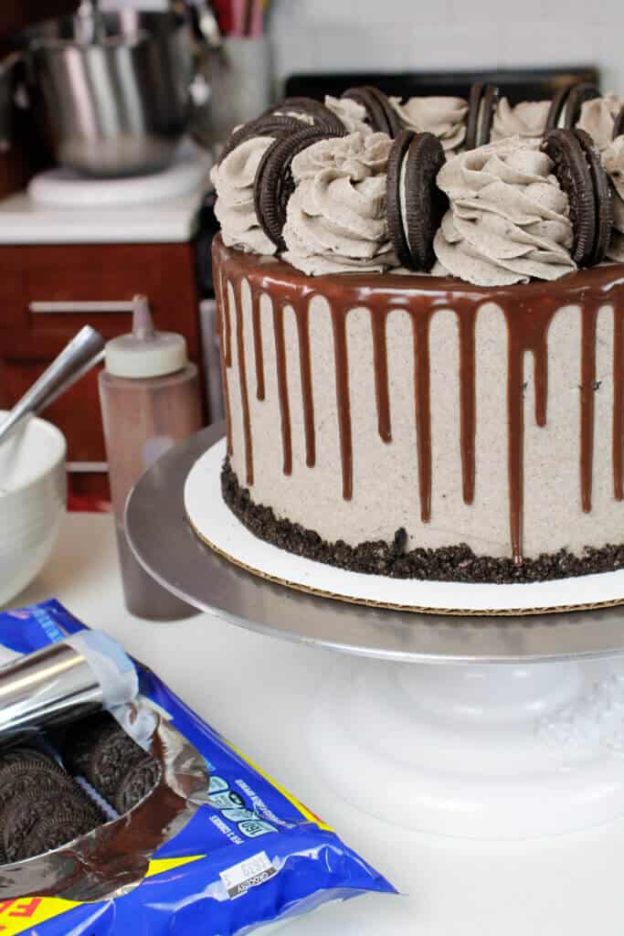 Oreo Drip Cake Recipe: Chocolate Cake With Oreo Frosting