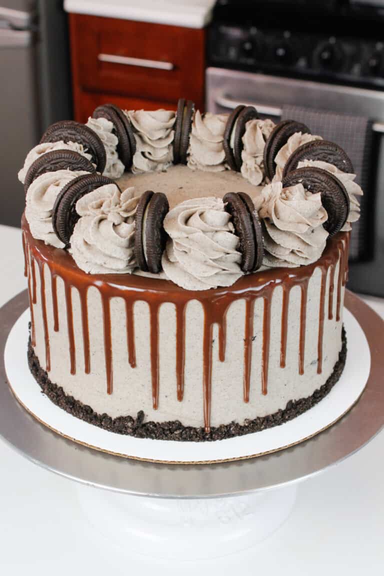 Oreo Drip Cake Recipe Chocolate Cake With Oreo Frosting