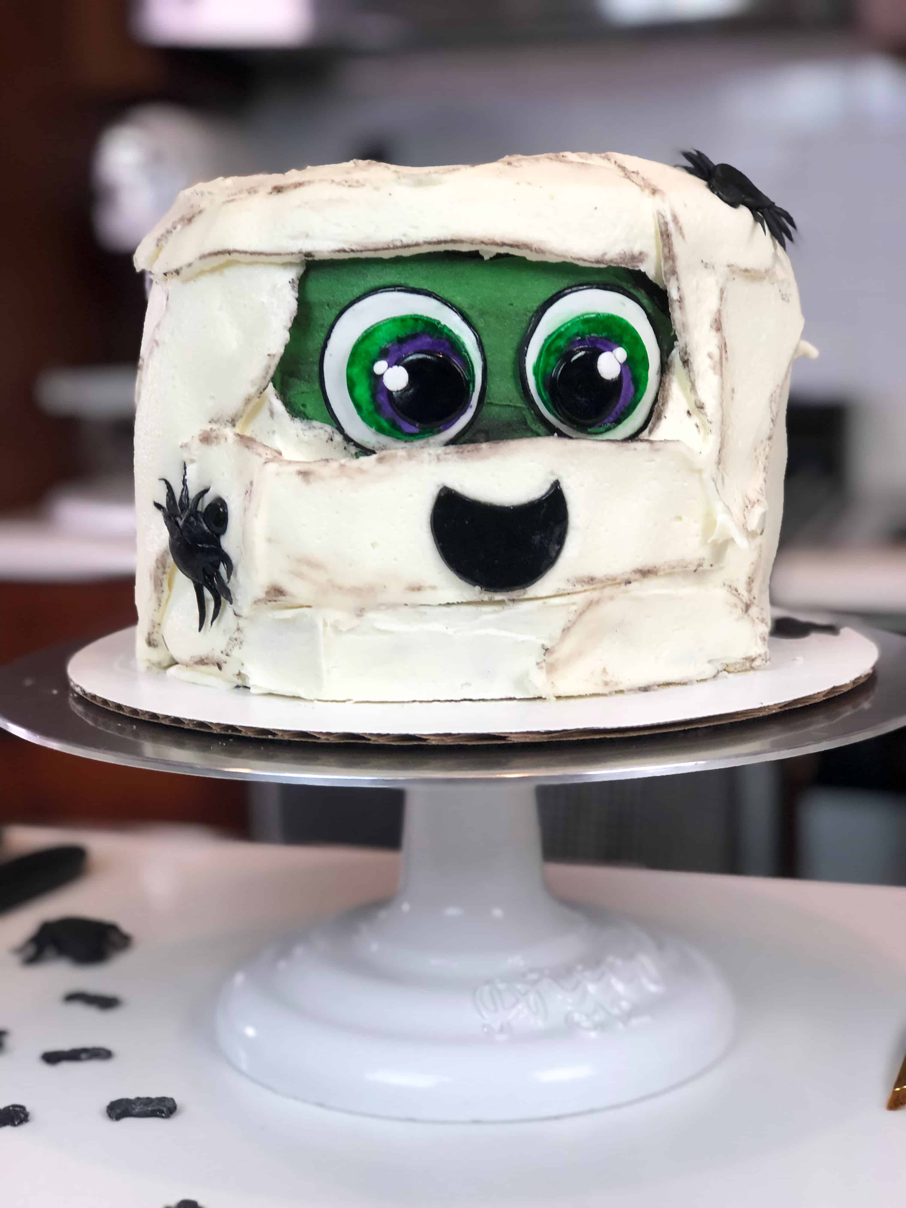image of cute mummy cake