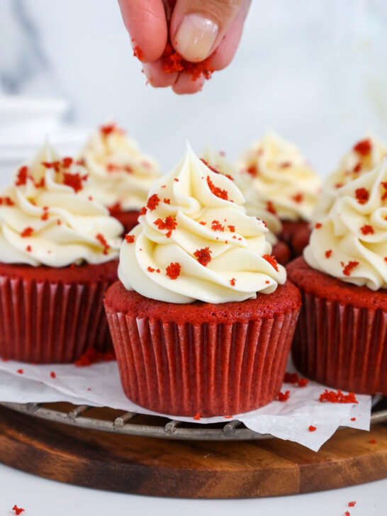 Red Velvet Cupcakes with Buttermilk: Easy and Delicious Recipe