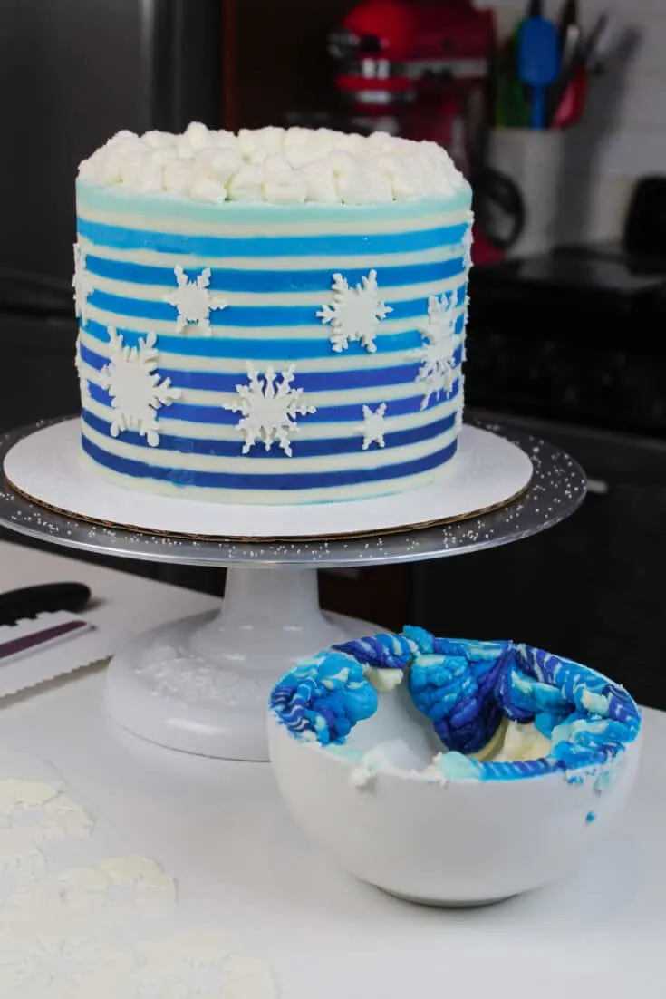 image of cake with buttercream stripes