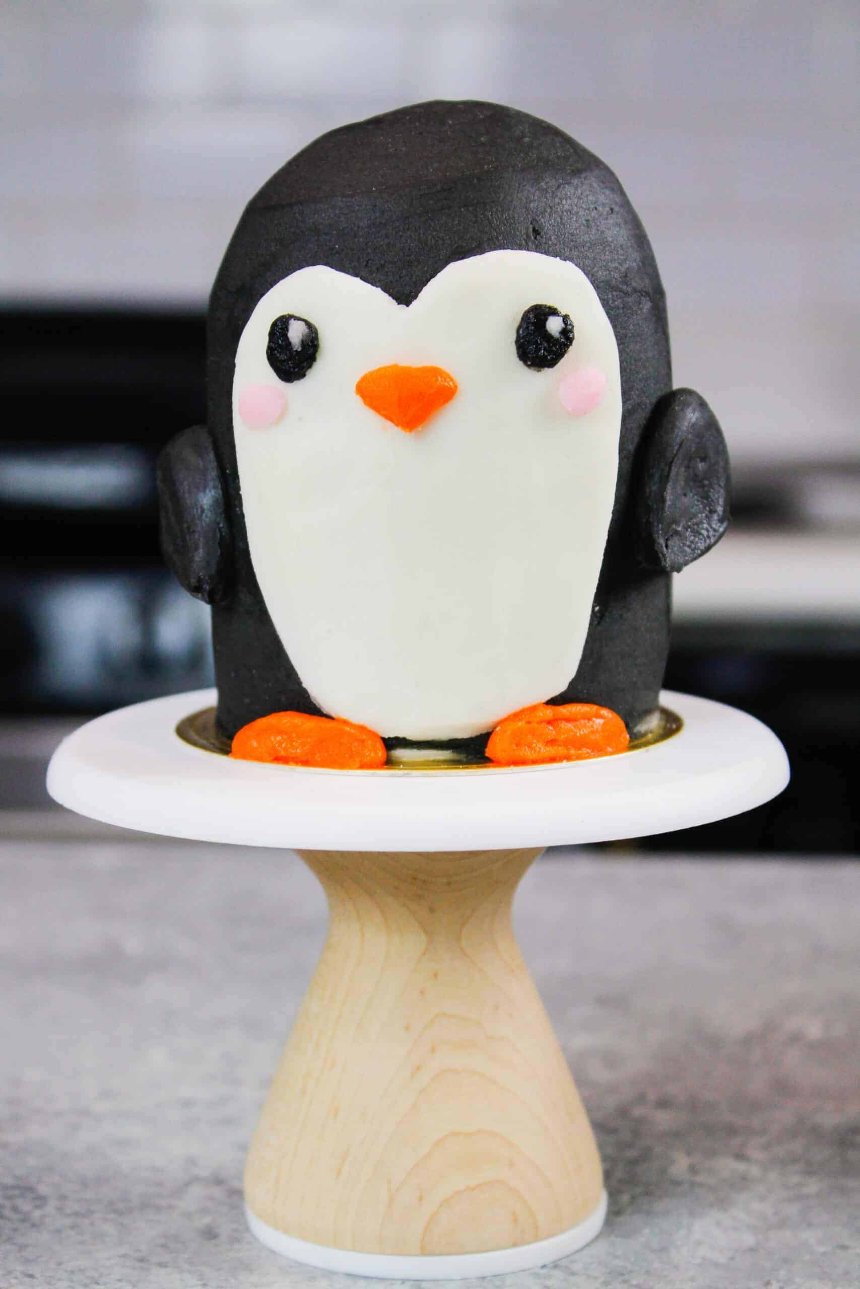 Winter One-derland Penguin Birthday Cake – Blue Sheep Bake Shop