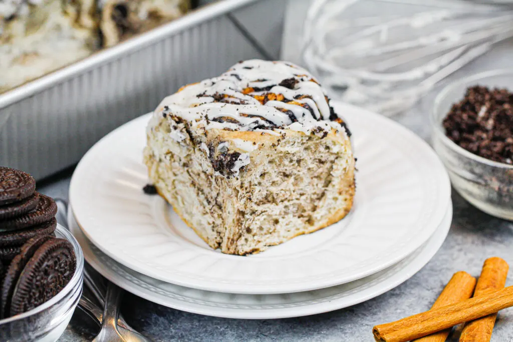 image of cinnamon roll made with oreo filling