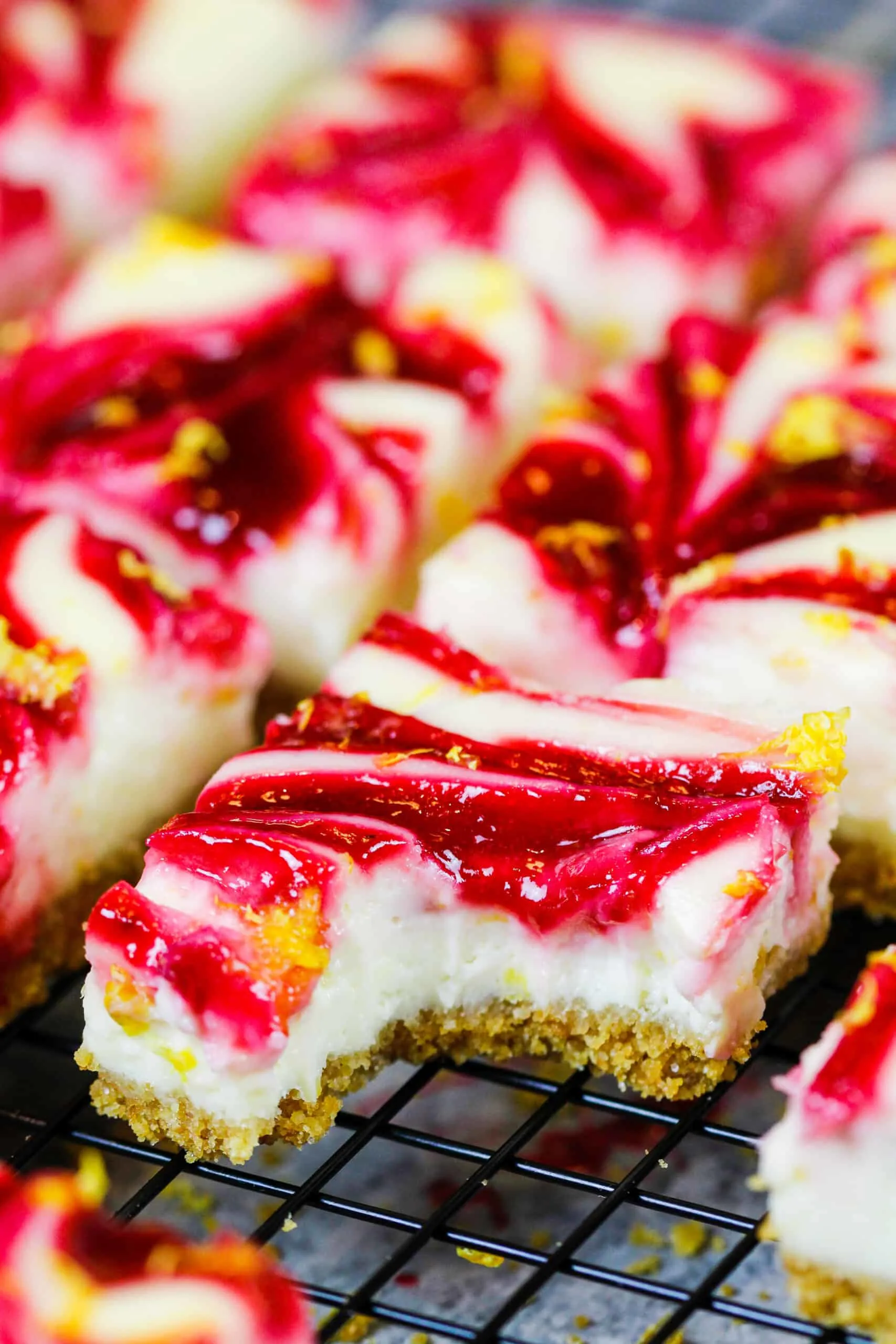 image of lemon raspberry cheesecake squares