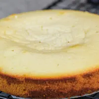 image of a cake layer with a sunken center