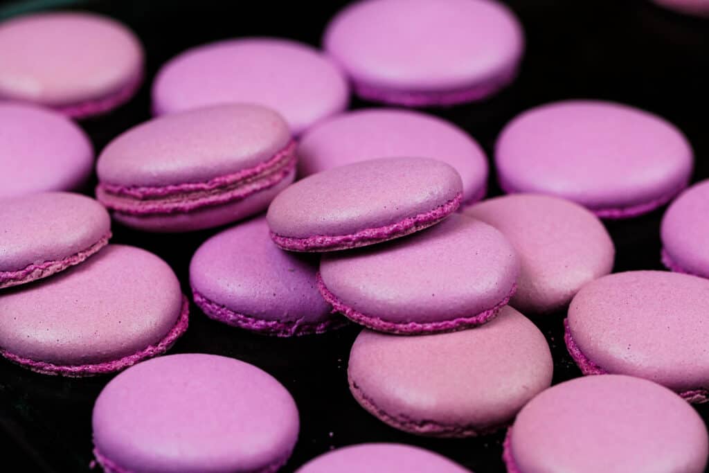 image of cooled macaron shells ready to be filled