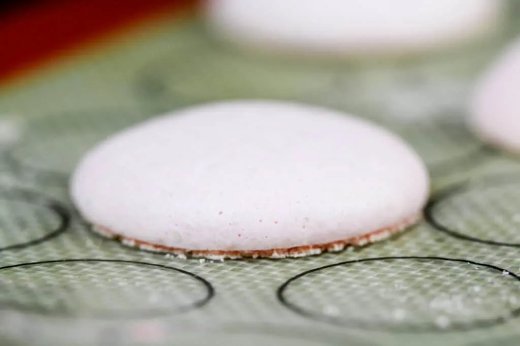 image of a macaron with underdeveloped feet