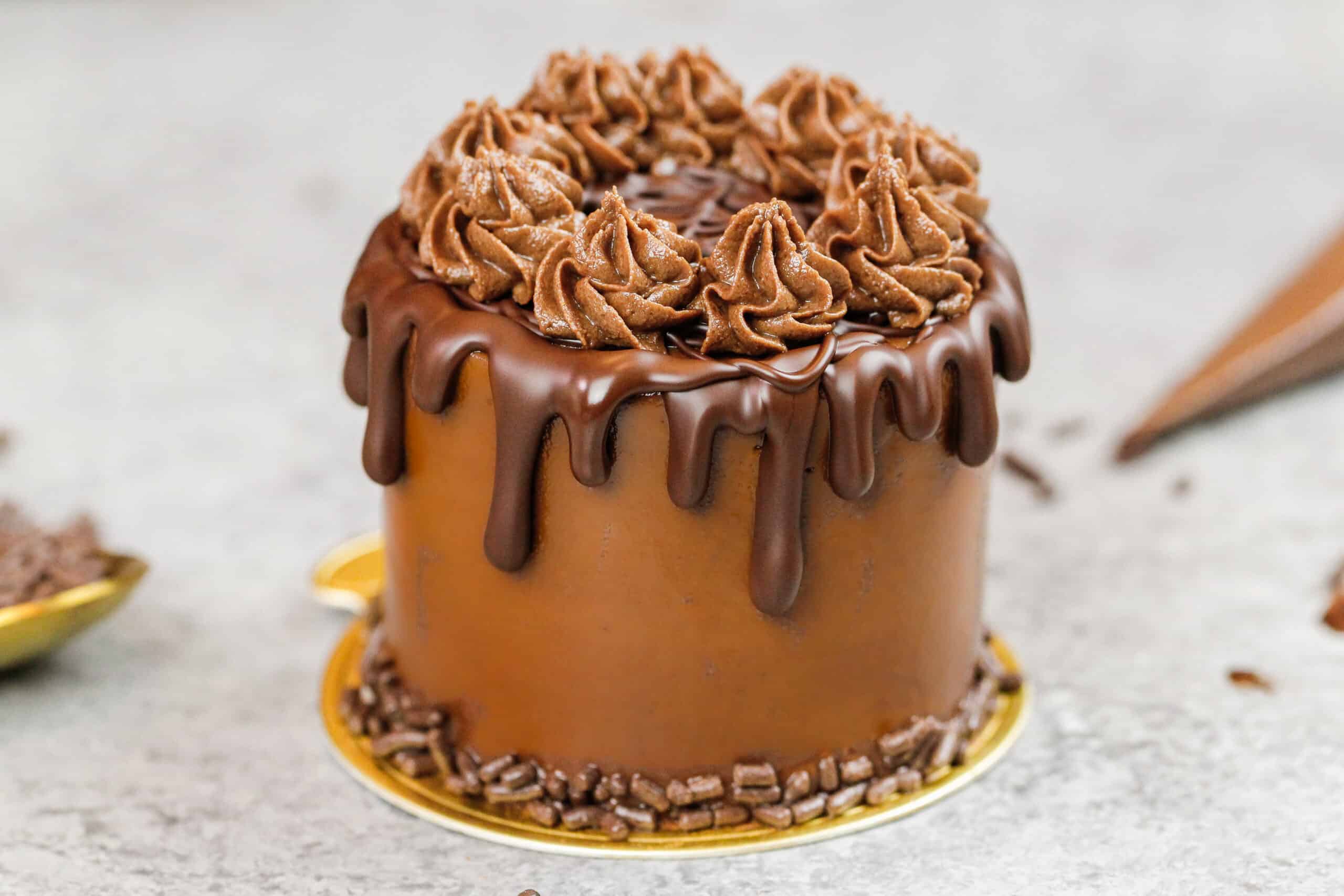 Mini Chocolate Cake Recipe: The Perfect Date Night Dessert - Chelsweets