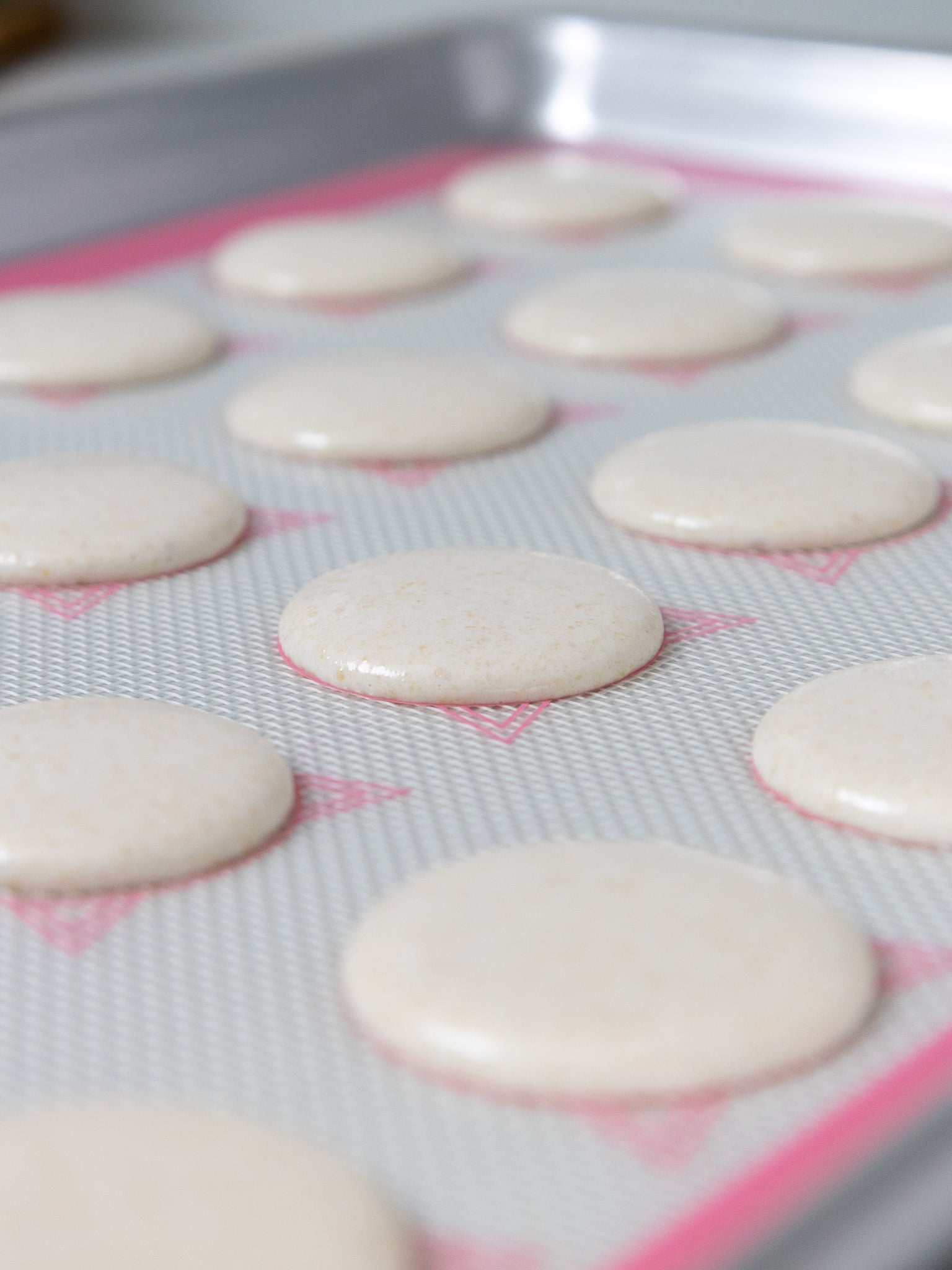 Reuse Macaron Shell Rainbow Macarons - Step by Step Recipe & Video Tutorial