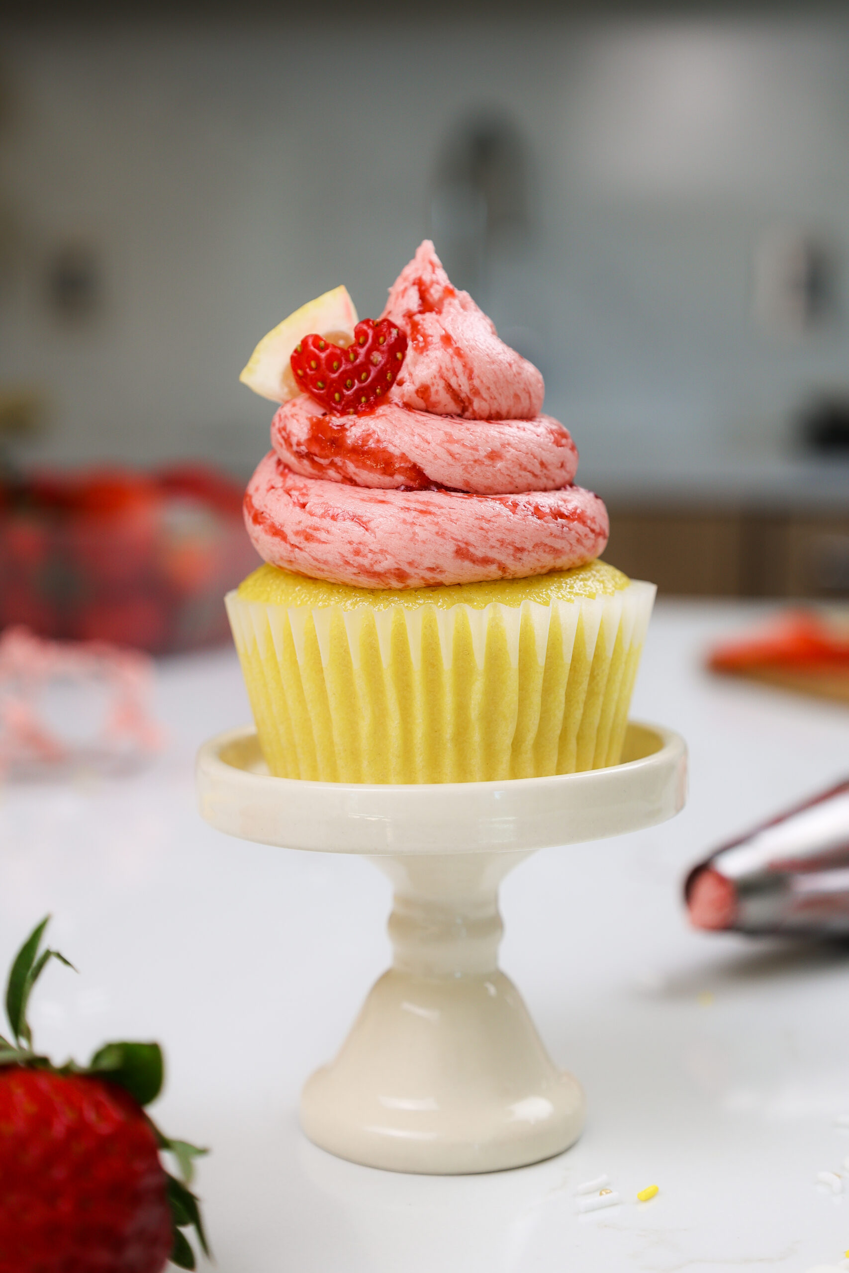 strawberry cupcake recipe from scratch