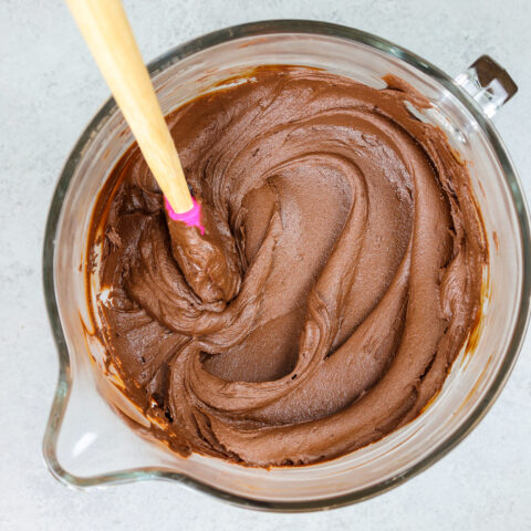 Black Frosting That Won't Stain Your Teeth - Chelsweets