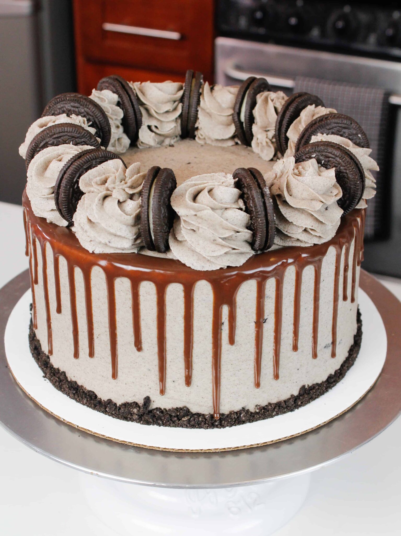 Oreo Drip Cake Recipe Moist Chocolate Cake W Decadent Oreo Frosting