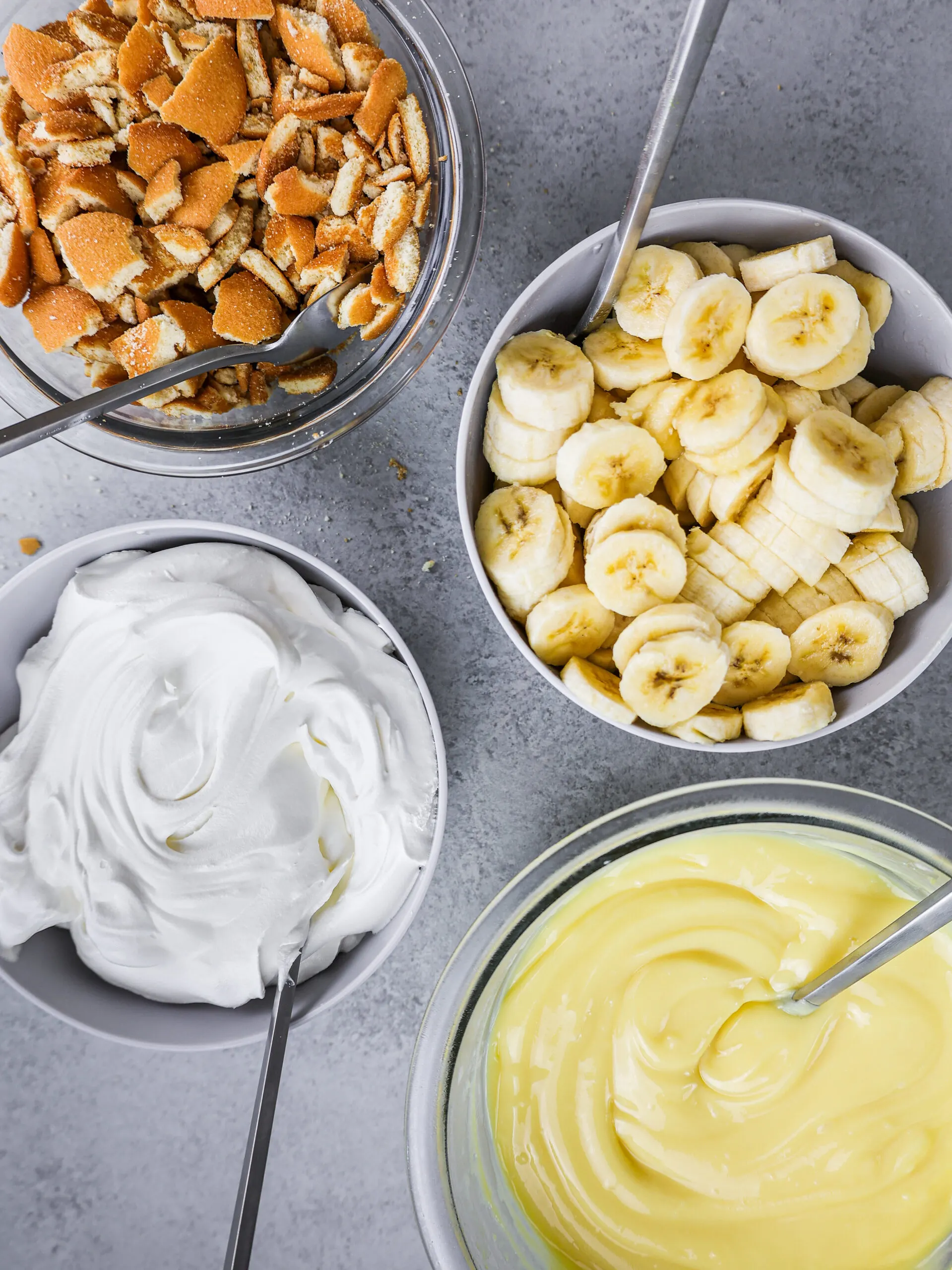 image of ingredients laid out to make a banana pudding trifle