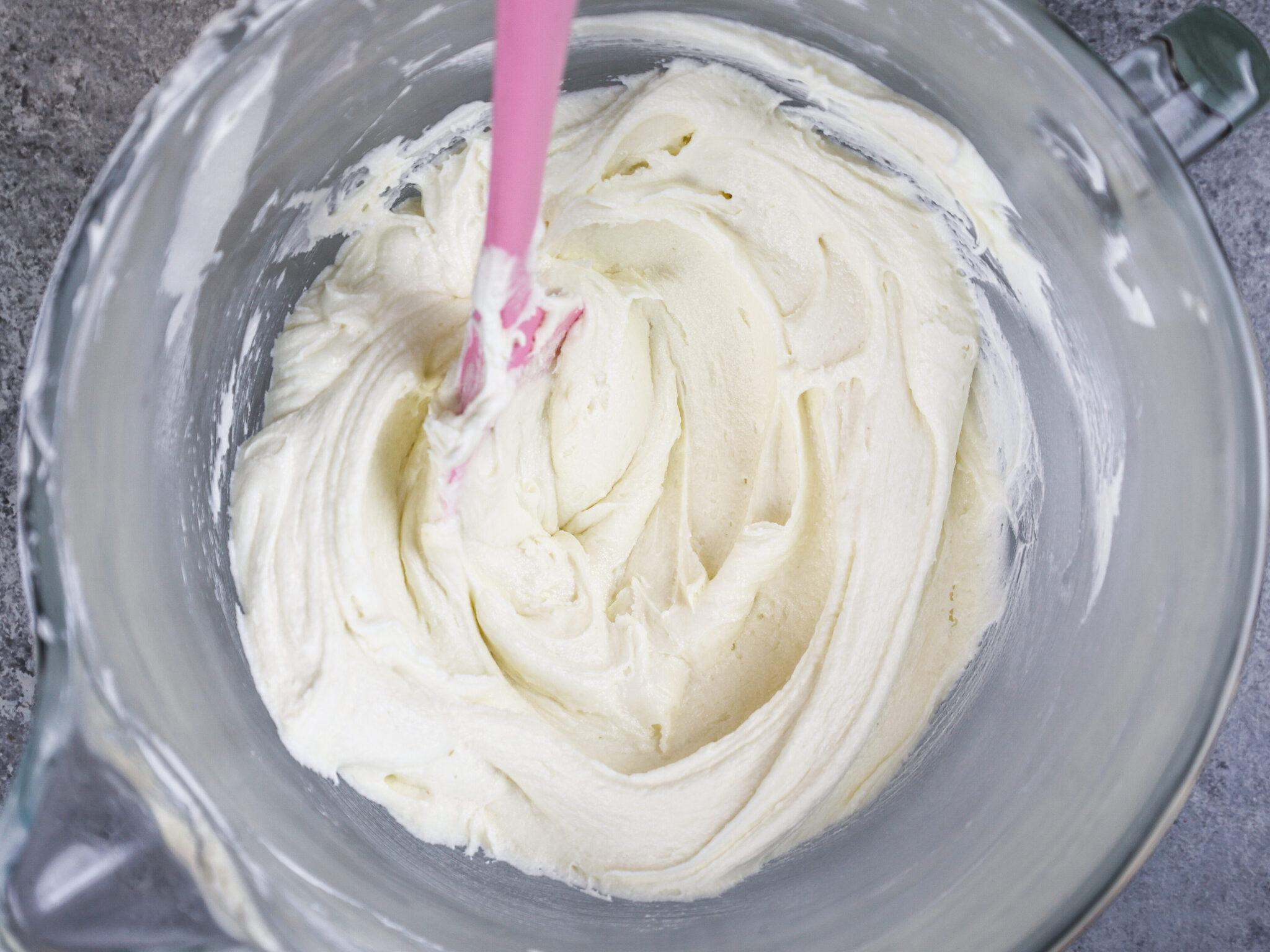 How to Make White Buttercream Easy, 5Ingredient Recipe