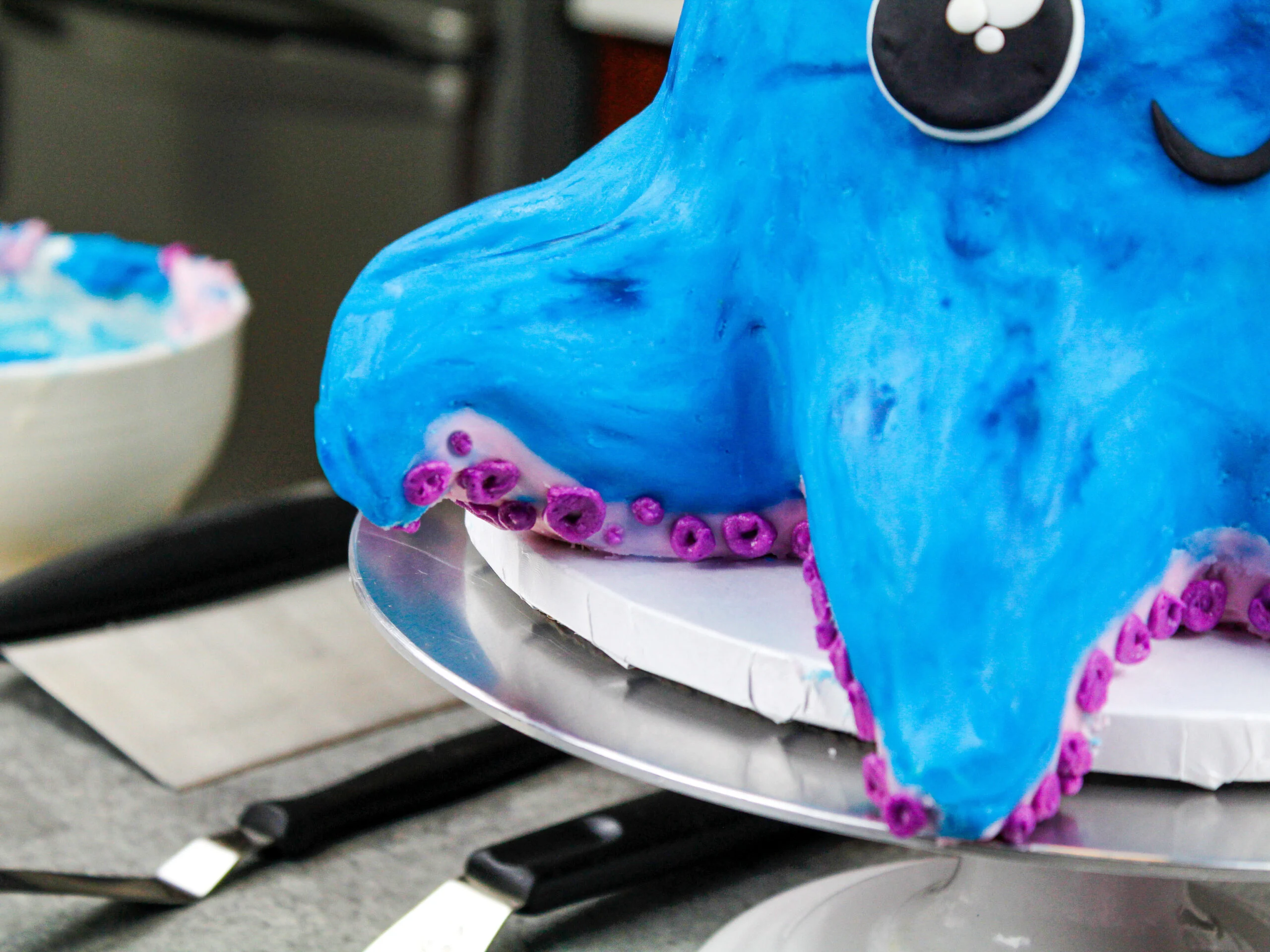 image of an octopus cake close up to show the detail on its arm or tentacle