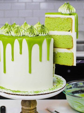 Matcha Buttercream: Easy, 6-Ingredient Recipe - Chelsweets