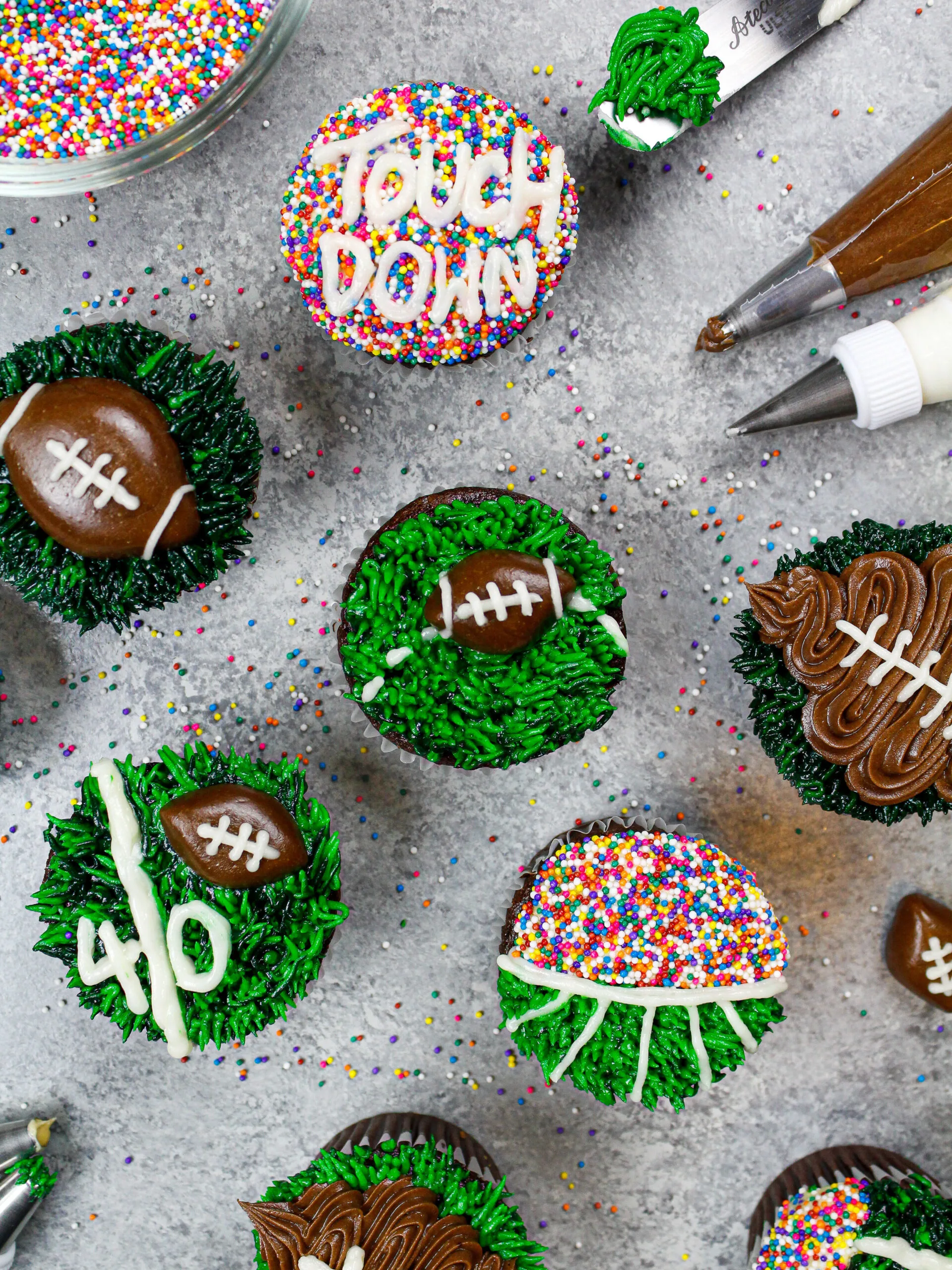 mental Trasplante azafata Football Cupcakes: Easy Recipe & Decoration Ideas