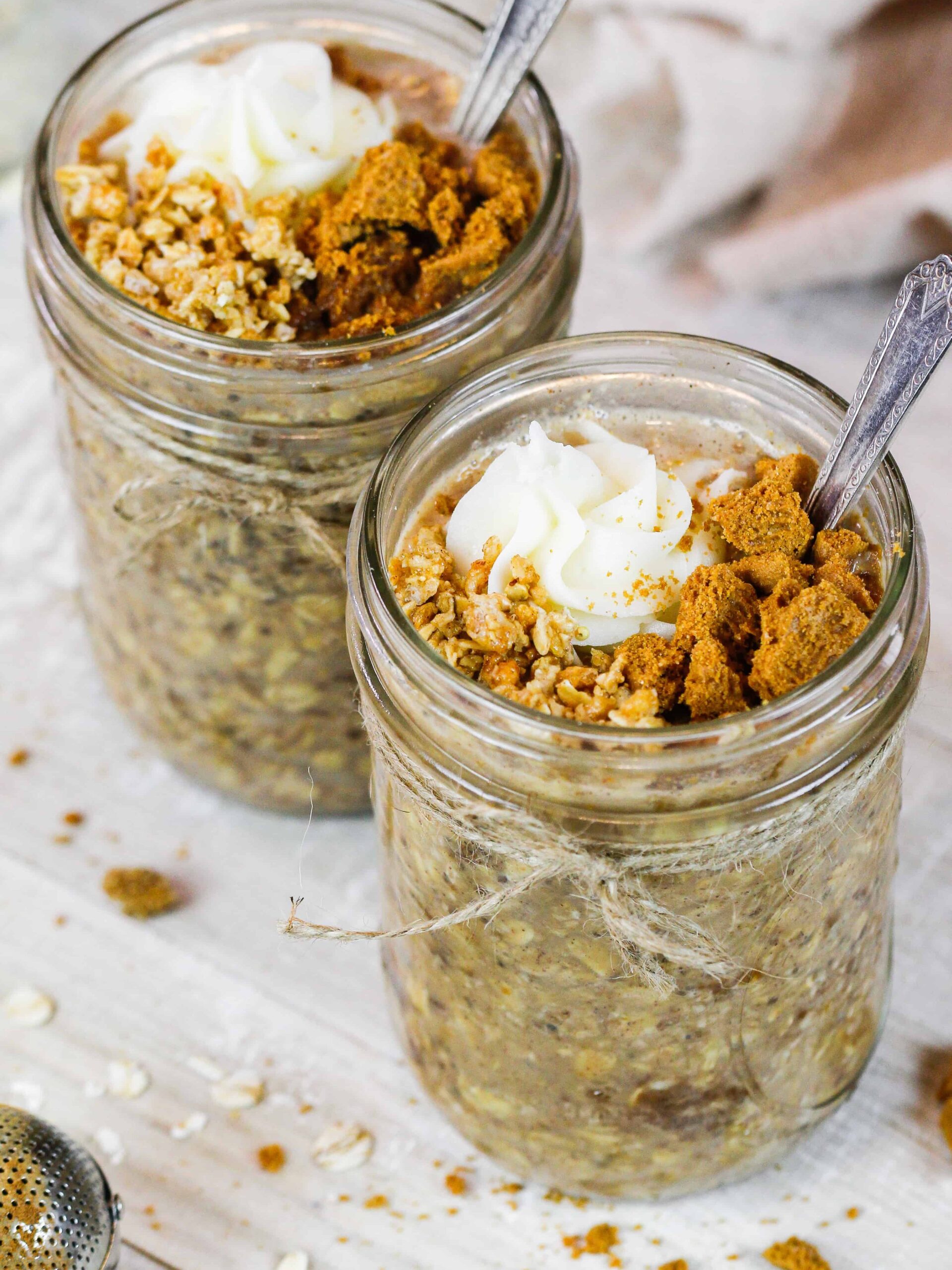 image of biscoff cookie butter overnight oats made in cute mason jars