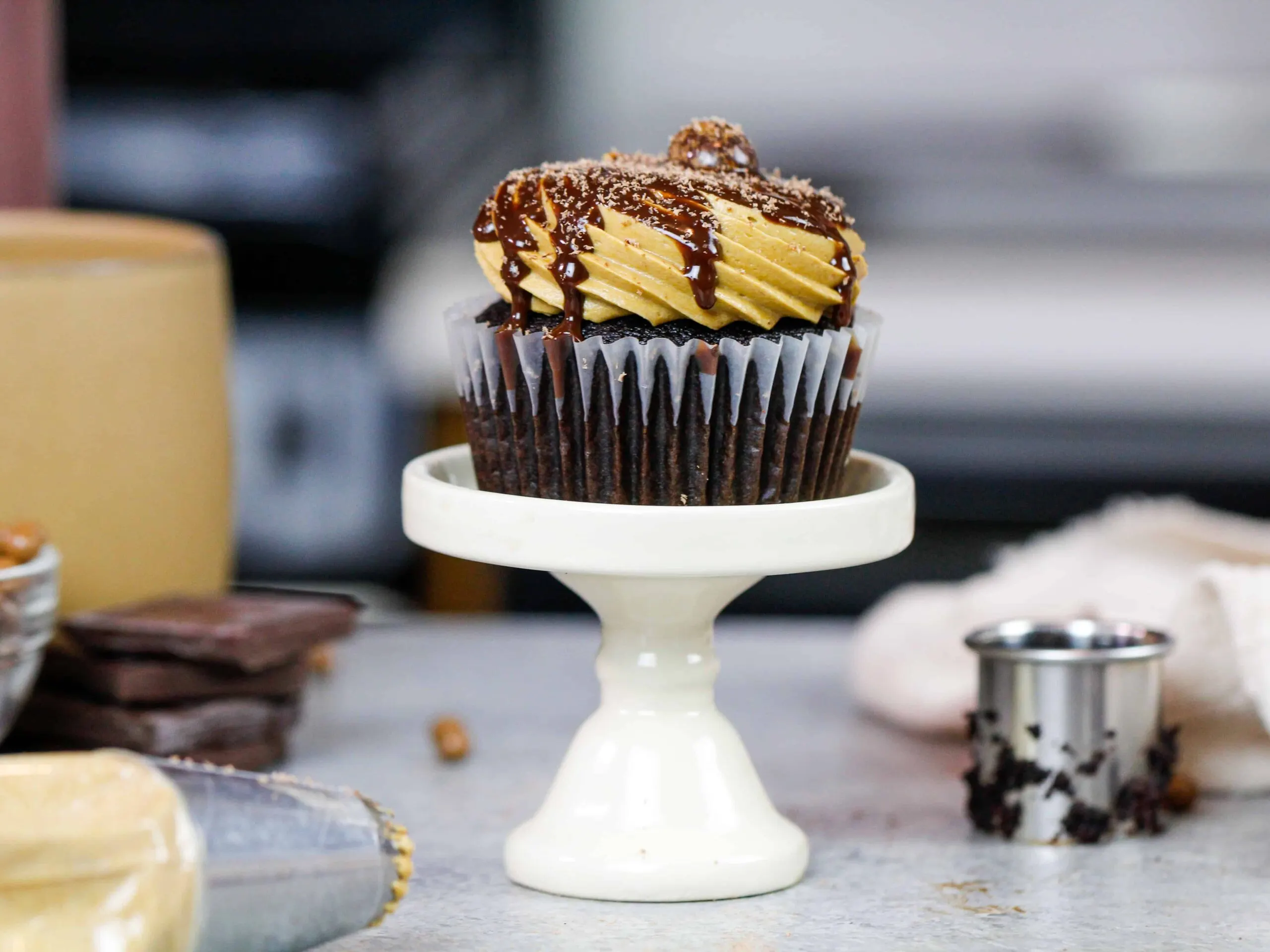 image of mocha cupcakes made with espresso buttercream frosting