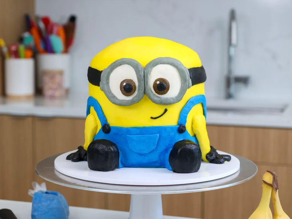 image of a minions cake made with buttercream