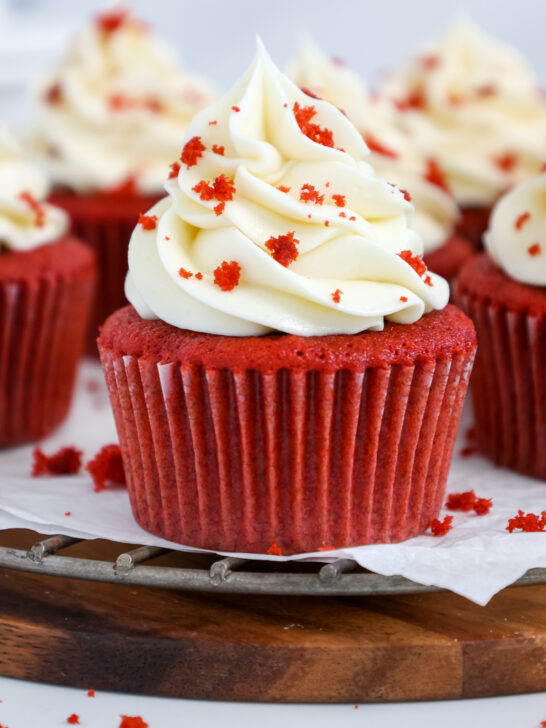 Red Velvet Cupcakes with Buttermilk: Easy and Delicious Recipe