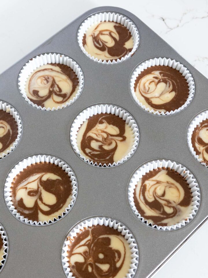 Marble Cupcakes Delicious, Easy Recipe w/ One Batter