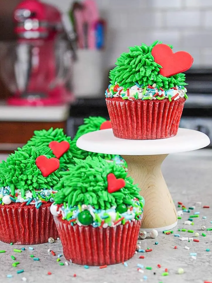 image of grinch cupcakes with hearts that grow 3 times in size