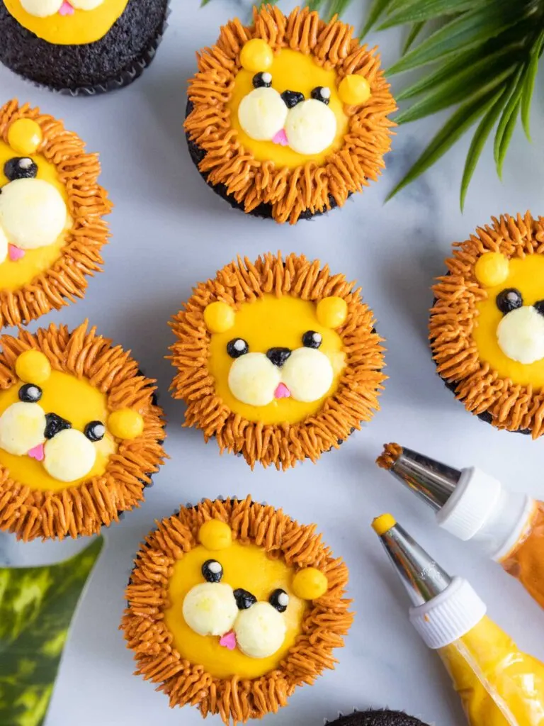 Lion Cupcakes: Adorable Buttercream Design w/ Video Tutorial