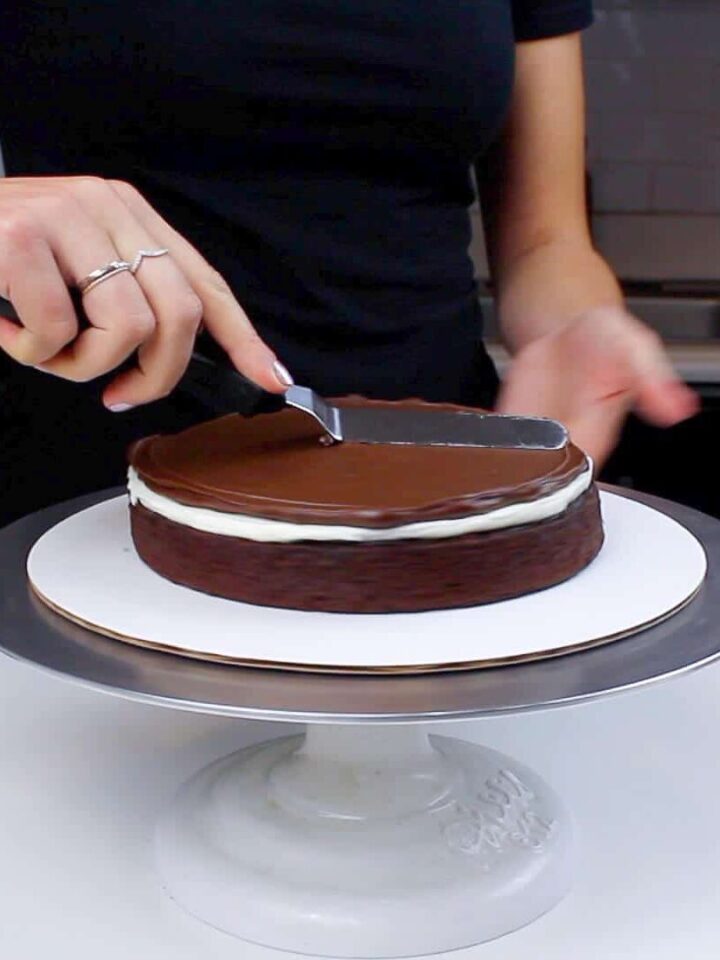 Hot Chocolate Cake: Recipe & Tutorial - Chelsweets