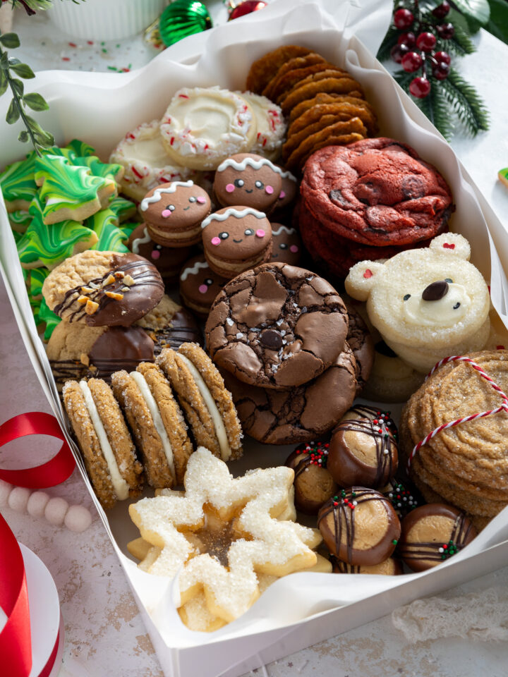 Christmas Cookie Box: 12 Delicious Recipes & Packing Tutorial