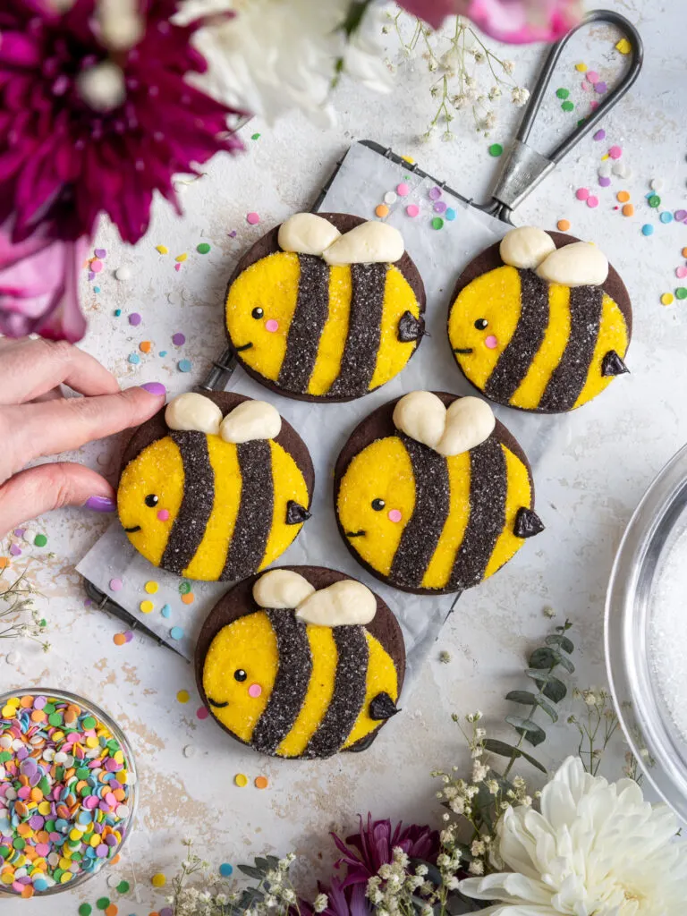 image of cute bumble bee cookies decorated with buttercream frosting