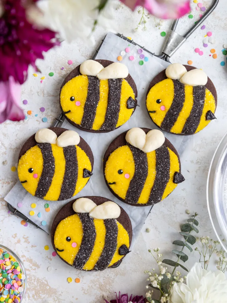 image of cute bumble bee cookies decorated with buttercream frosting