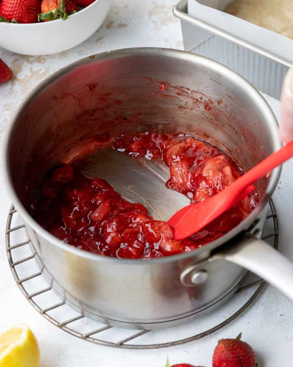 image of cooked strawberry filling that's ready to be added to strawberry crumble bars
